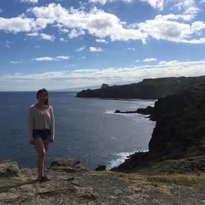 Meet your Posher, Elaine